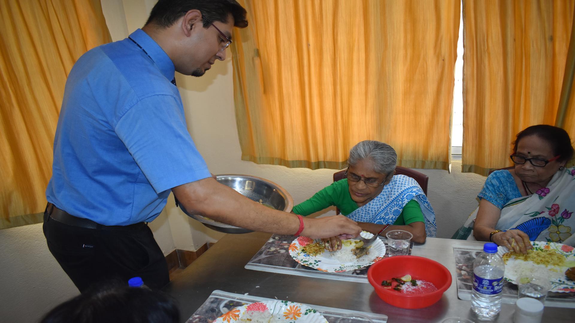 Visit to Shanti Nivas on the Occasion of Mothers' Day